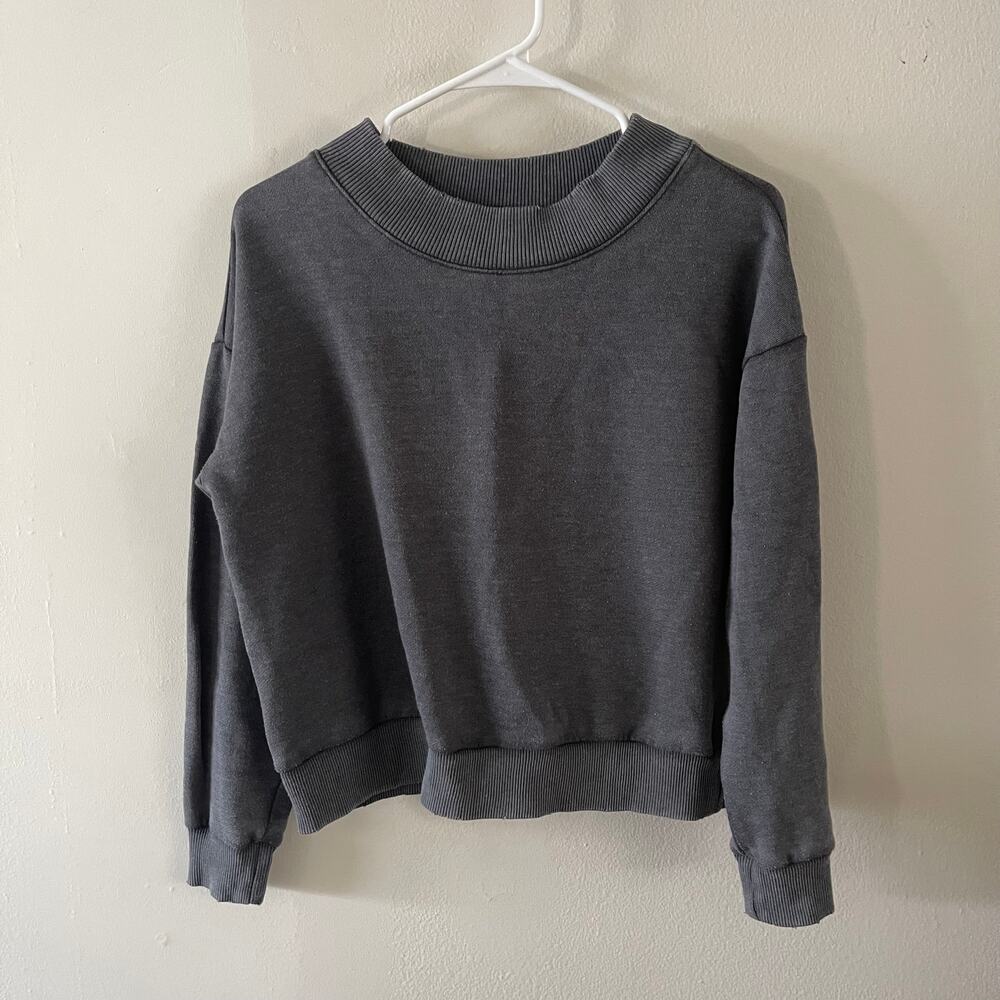 Aerie Distressed Collar Cropped Sweatshirt Gray Crewneck Womens Medium M